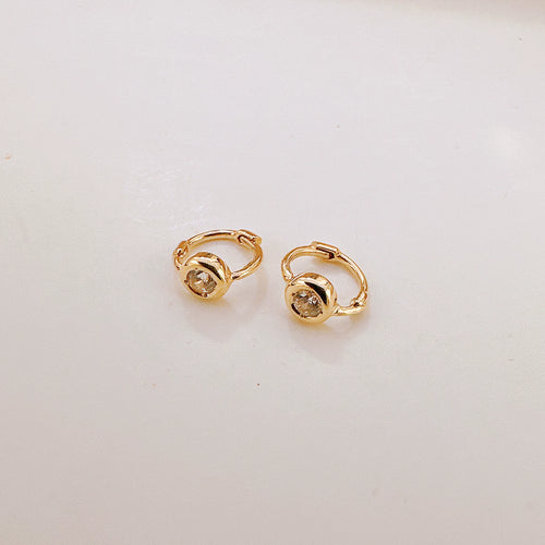 한국 14k 골드 귀걸이 작은 귀걸이 au585 색색이나 알레르기 현상이 없는 귀걸이, 루이진 내추럴 컬러 재고 있음