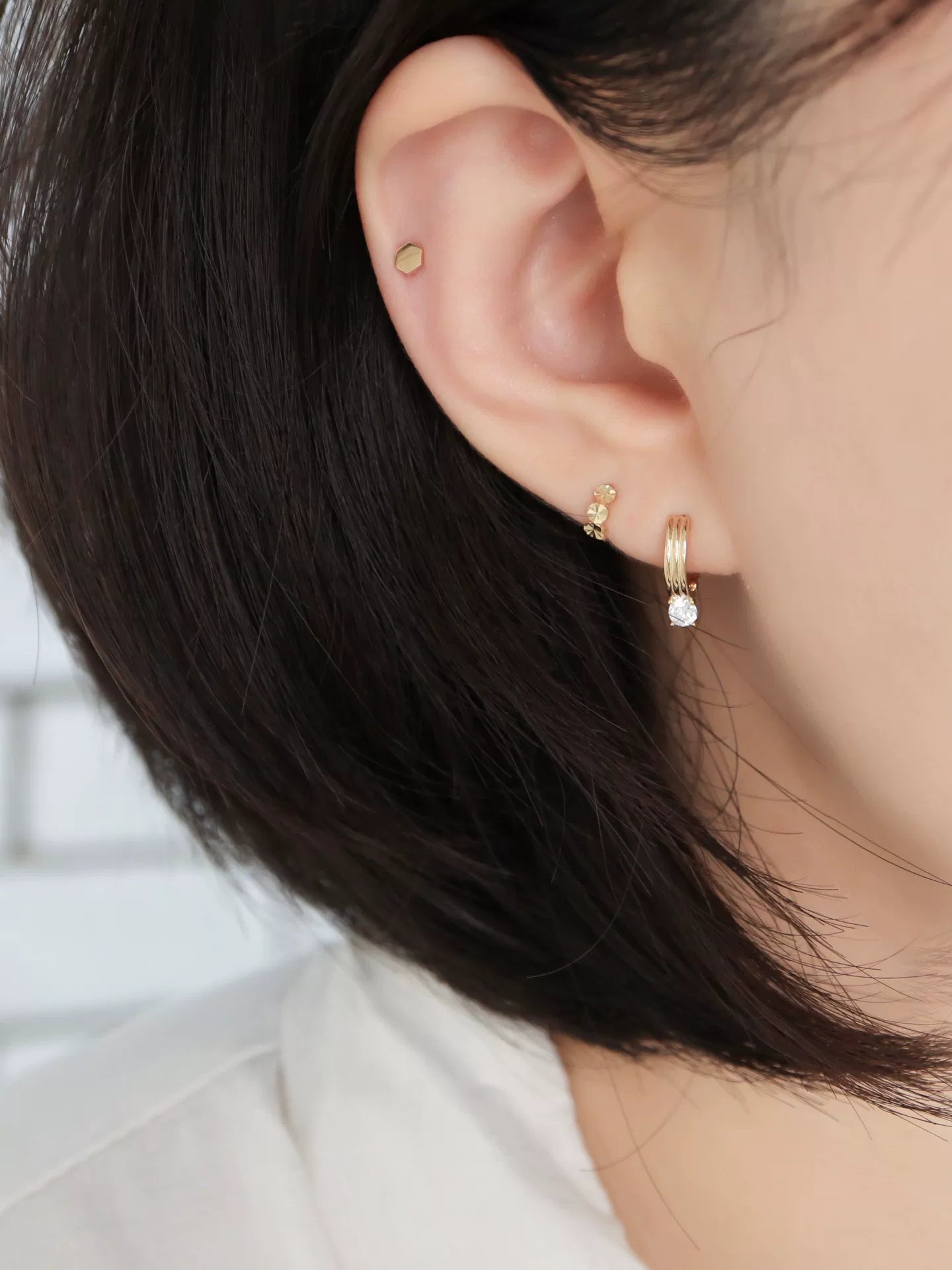 JINJEWELRY 순수 14K 골드 귀걸이, 반짝이는 미니 컴팩트 원형 조각 꽃무리 귀걸이, 귀걸이, 귀걸이